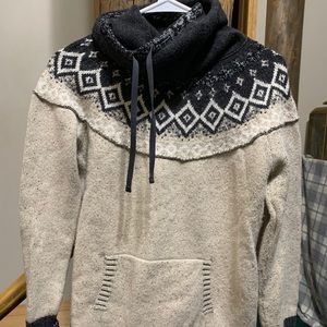 Eddie Bauer Sweater